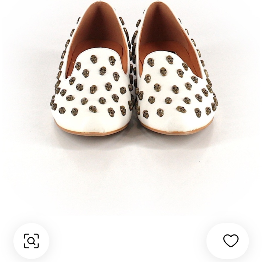 💀N.Y.L.A. White Skull Studded Flats